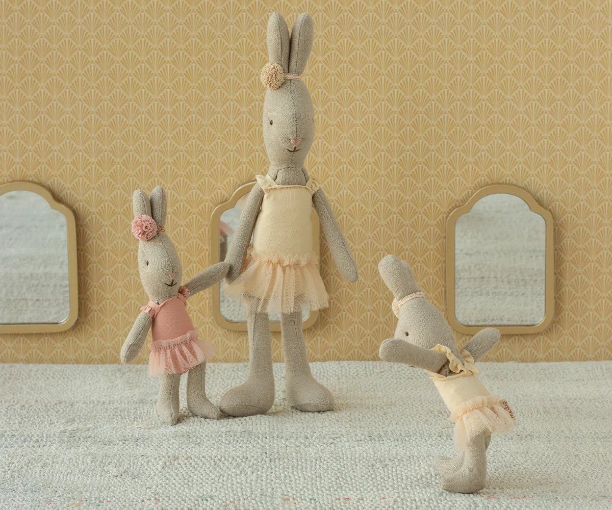 芭蕾舞裙小兔兔（奶油白／Micro 尺寸）Rabbit, Micro - Ballet suit and skirt cream