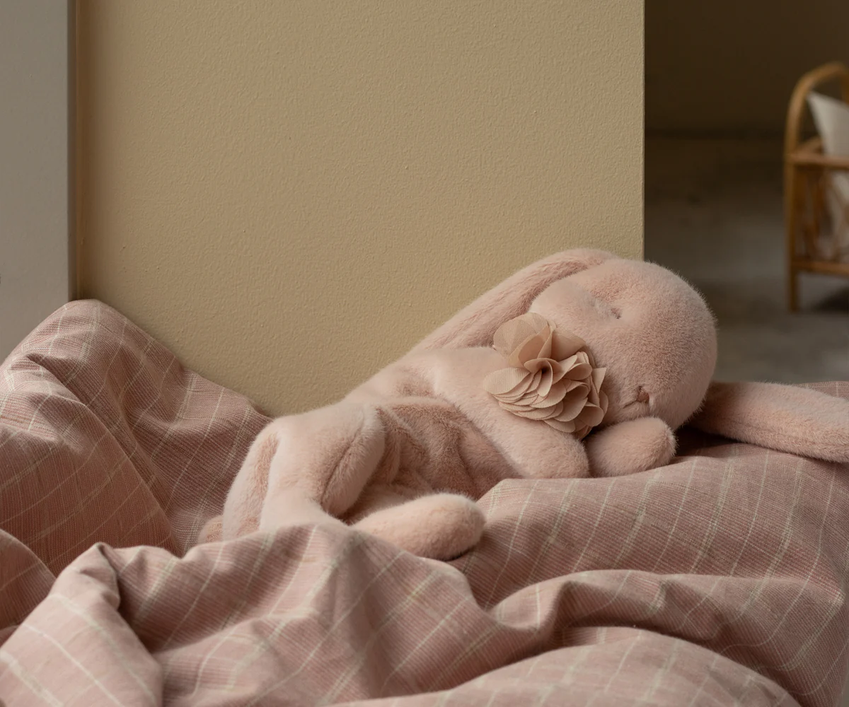 粉霧小睡睡兔兔（小）Sleeping bunny plush, Small - Powder