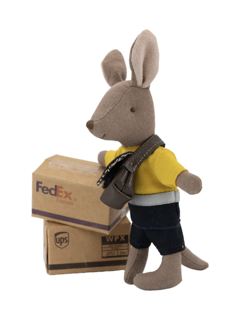 The Postie 郵差袋鼠娃娃｜附郵筒與郵差包（手部無磁吸）