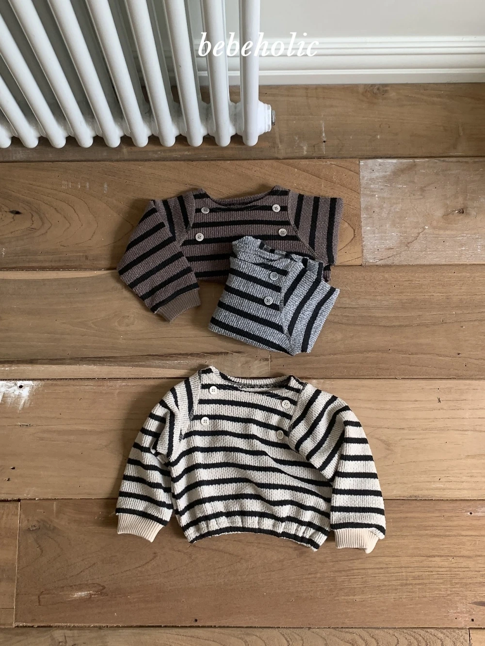 Bebe holic 羊毛質感大學T