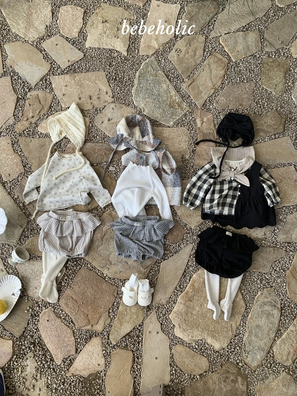 Bebe holic 荷葉邊短褲