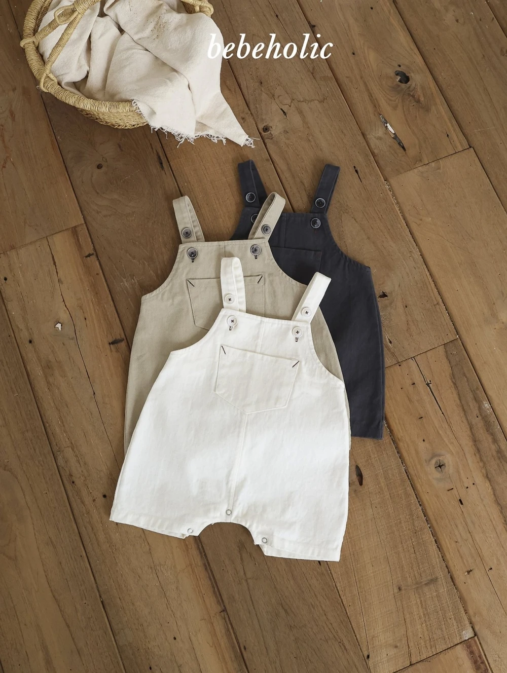 Bebe holic 日常工裝吊帶包屁褲