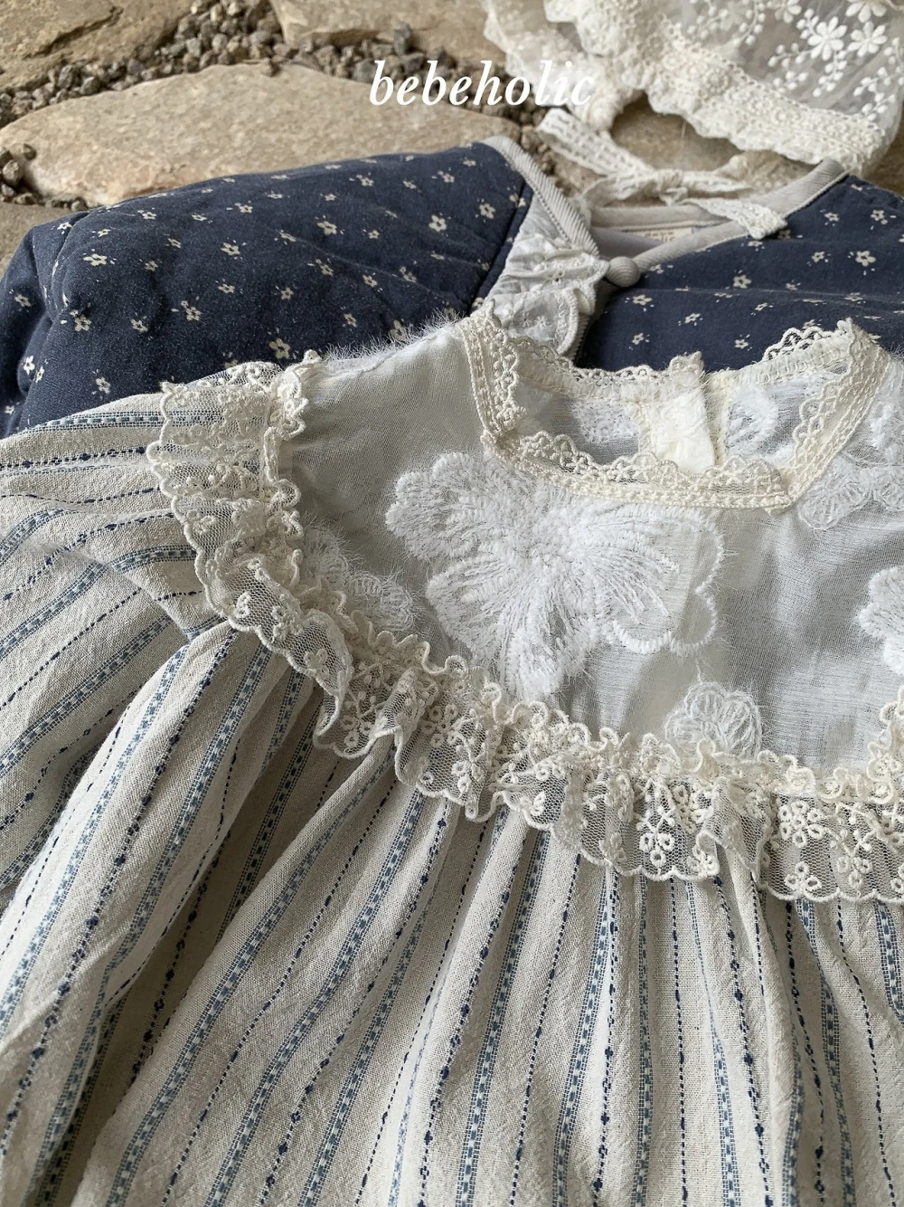 Bebe holic 宮廷蕾絲包屁衣
