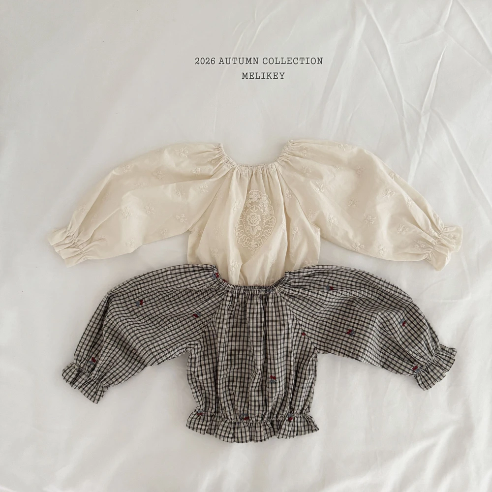 Melikey 法式刺繡澎袖上衣