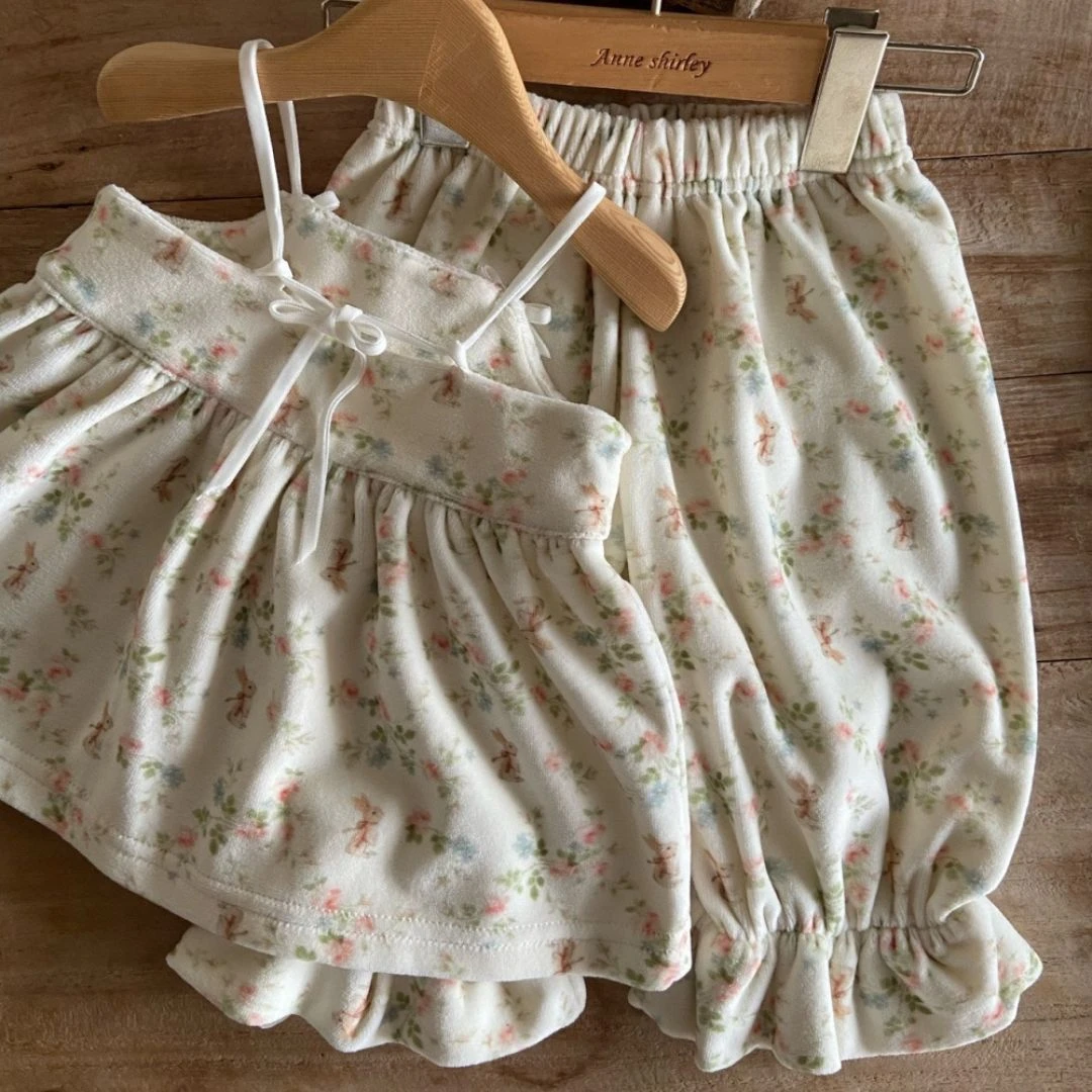 Anne Shirley 小兔花園荷葉套裝