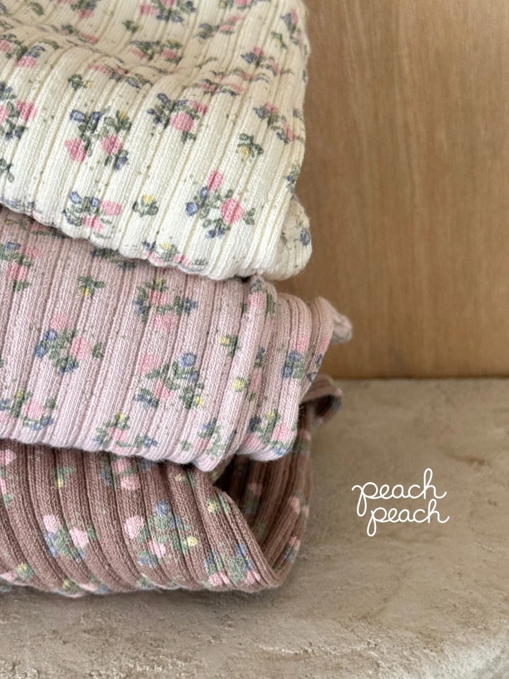 Peach peach 碎花緊身褲
