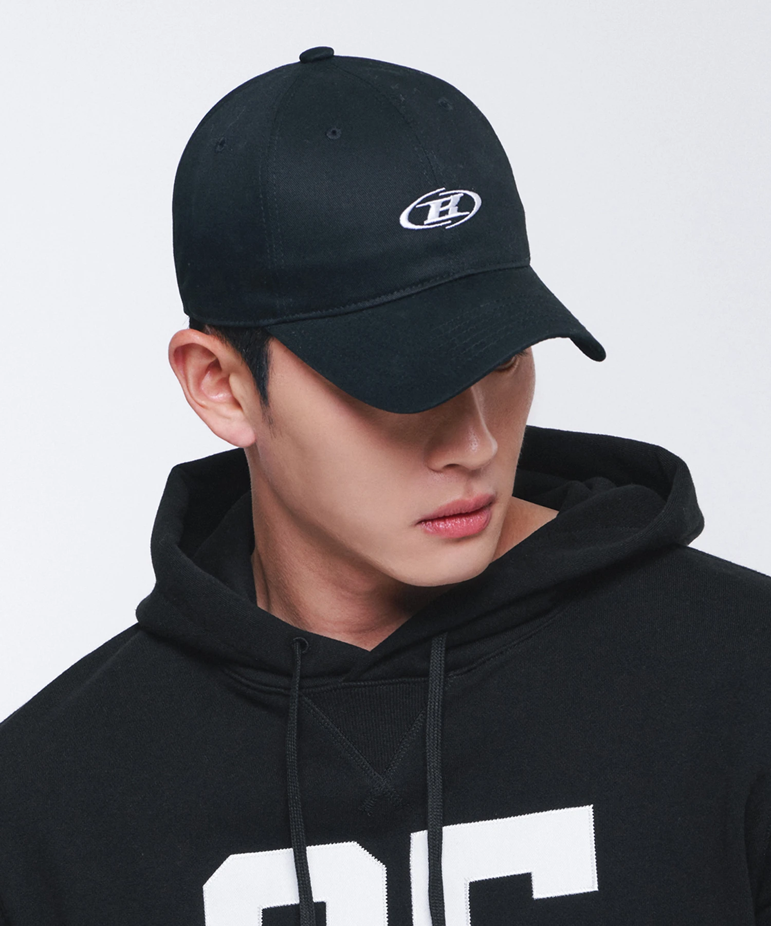 SMALL B SYMBOL BALL CAP [BLACK]