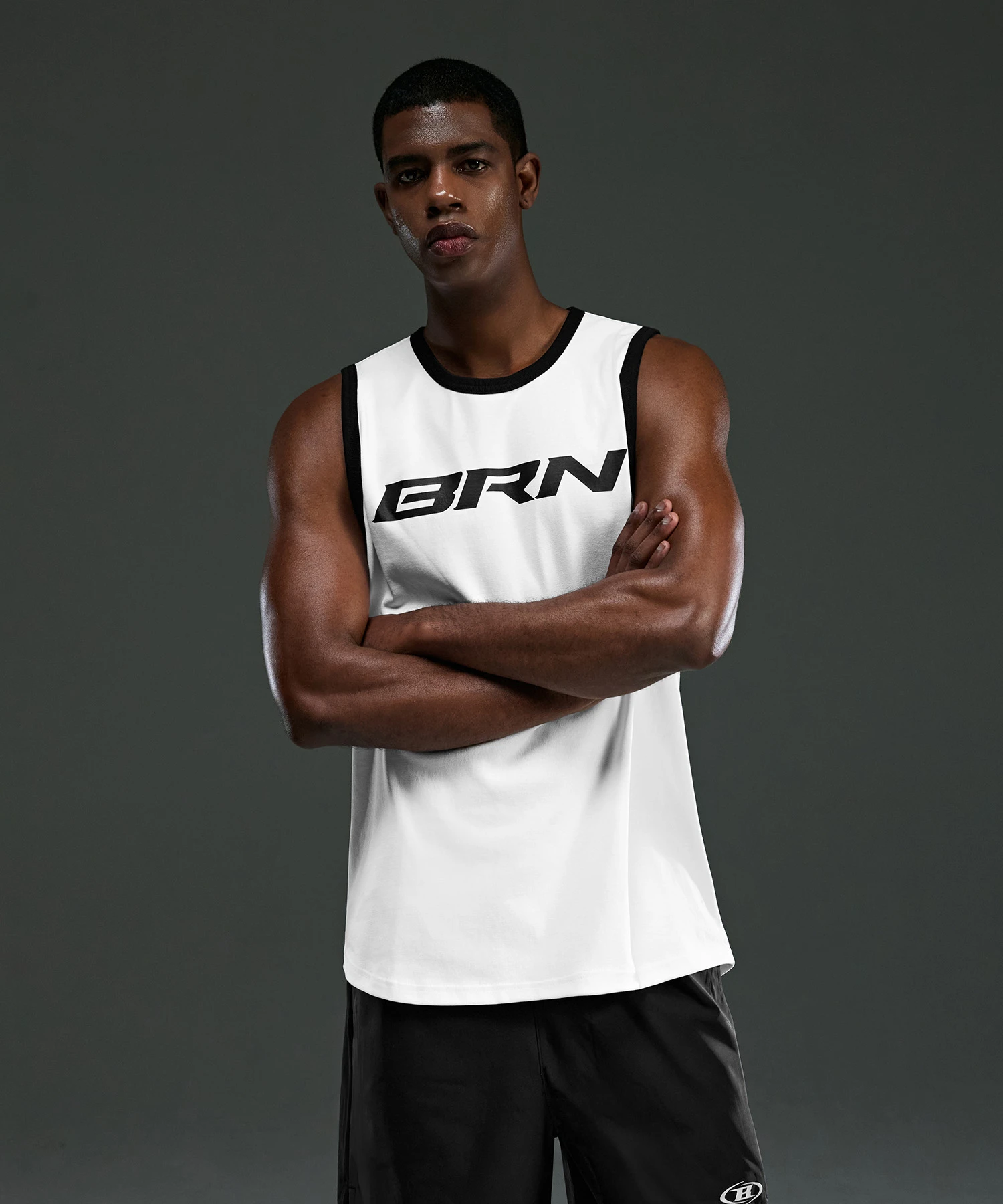 BRN COMFORT FIT SLEEVELESS [WHITE]
