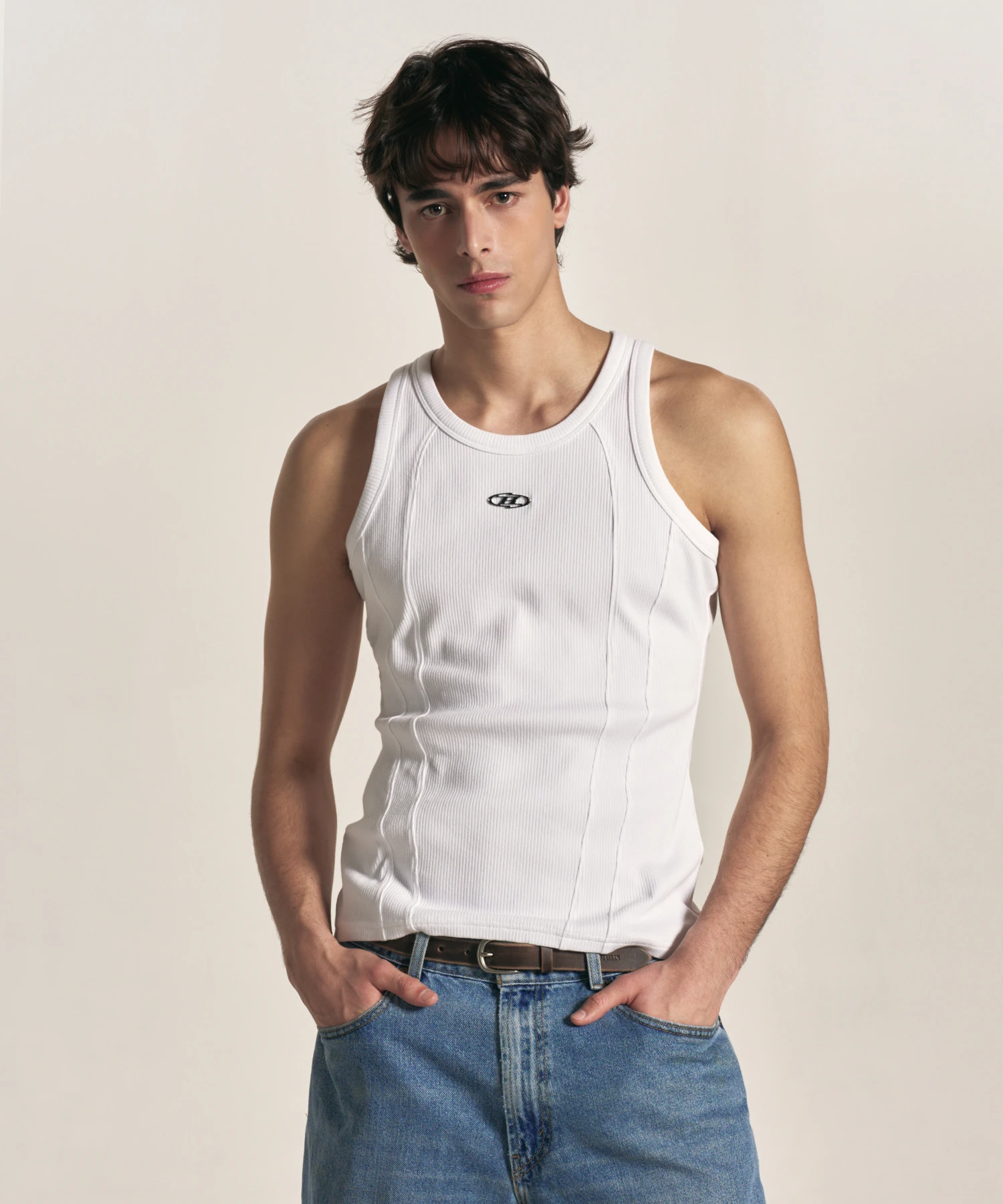 [大H pick] B PENDANT CUT LINE SLEEVELESS [WHITE]
