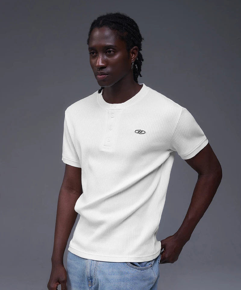 B PENDANT HENRY NECK MUSCLE FIT T-SHIRTS [WHITE]