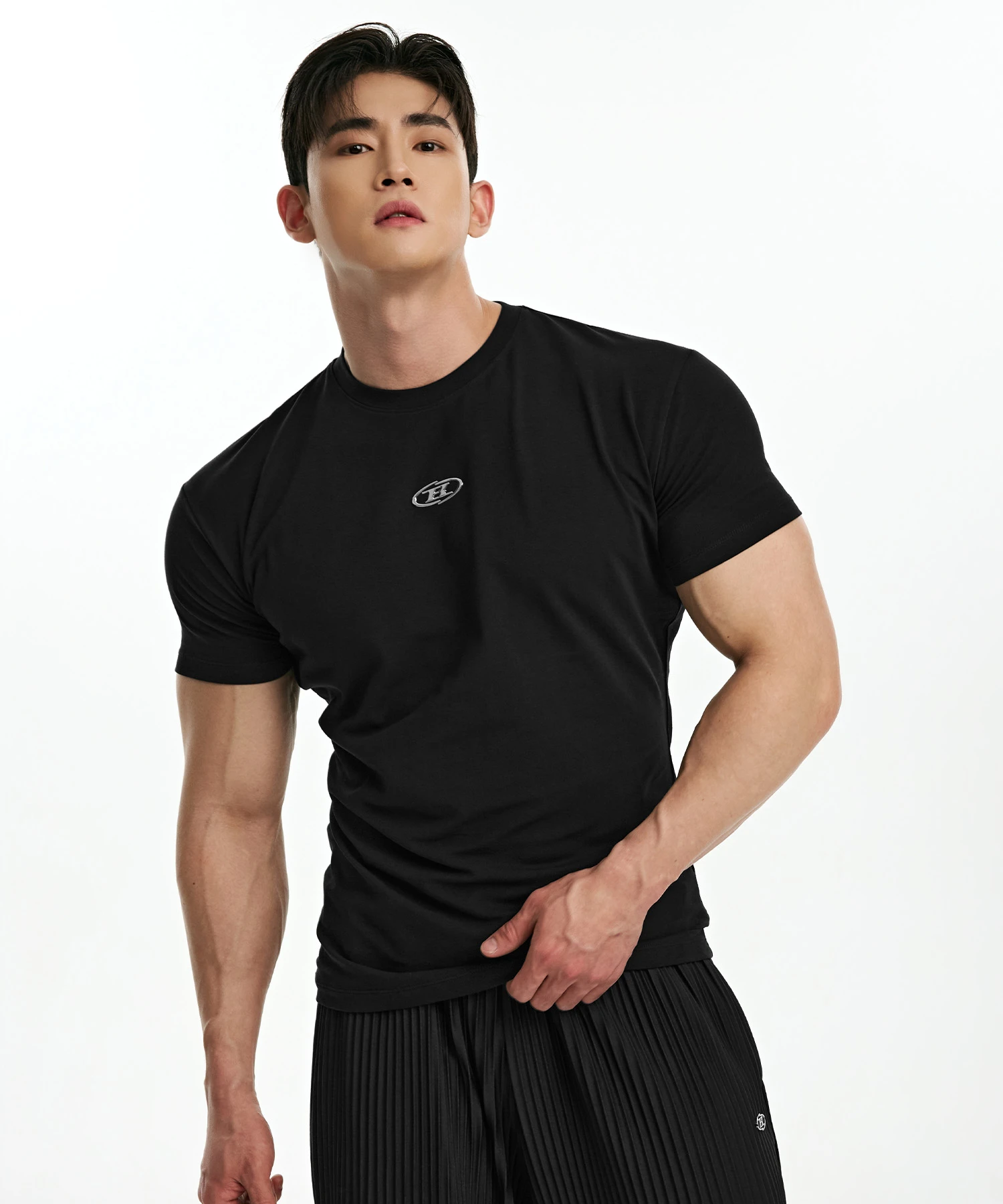 SILVER B LOGO MUSCLE FIT T-SHIRTS [BLACK]