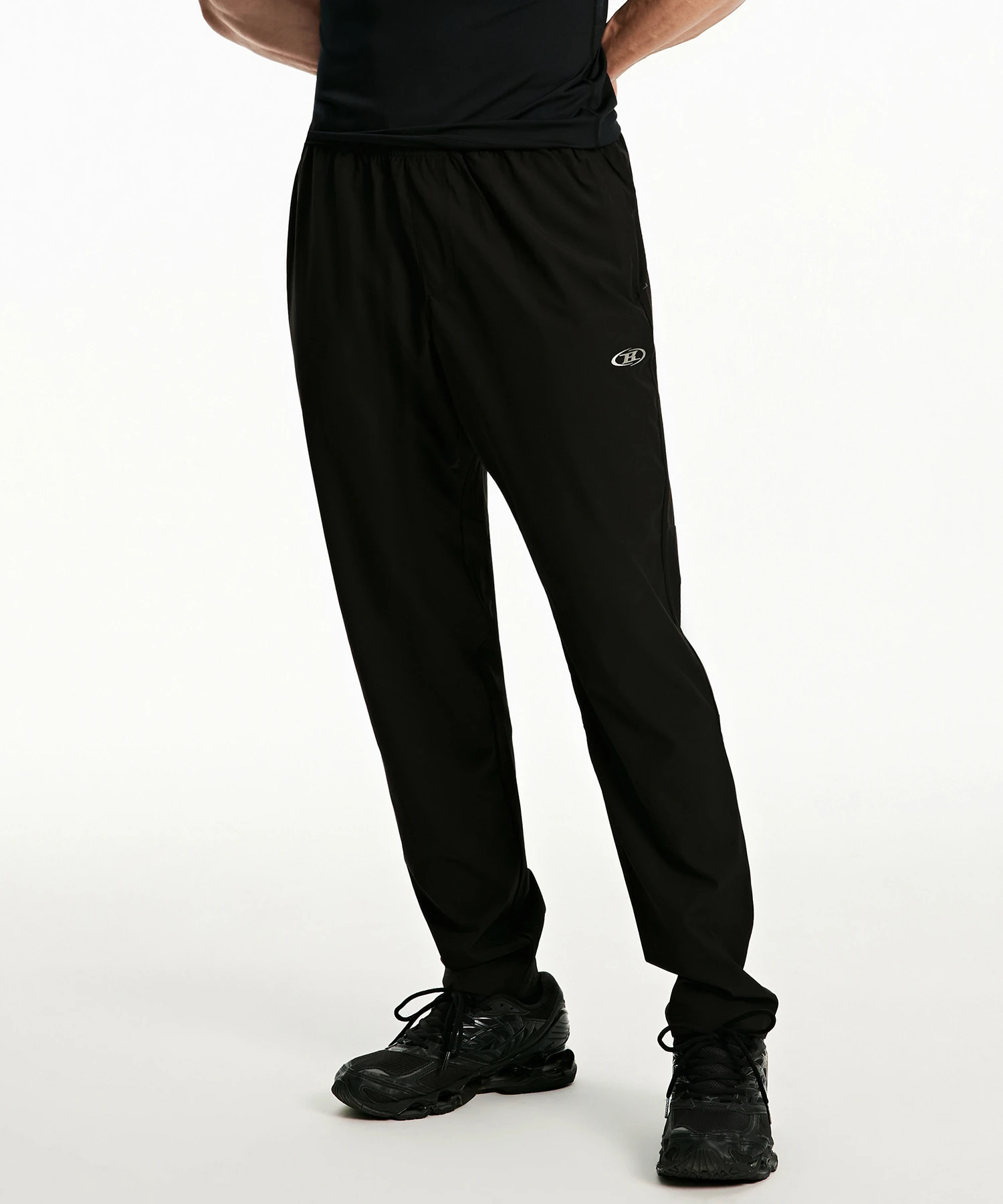 SYMBOL B STRENGTH JOGGER PANTS [BLACK]
