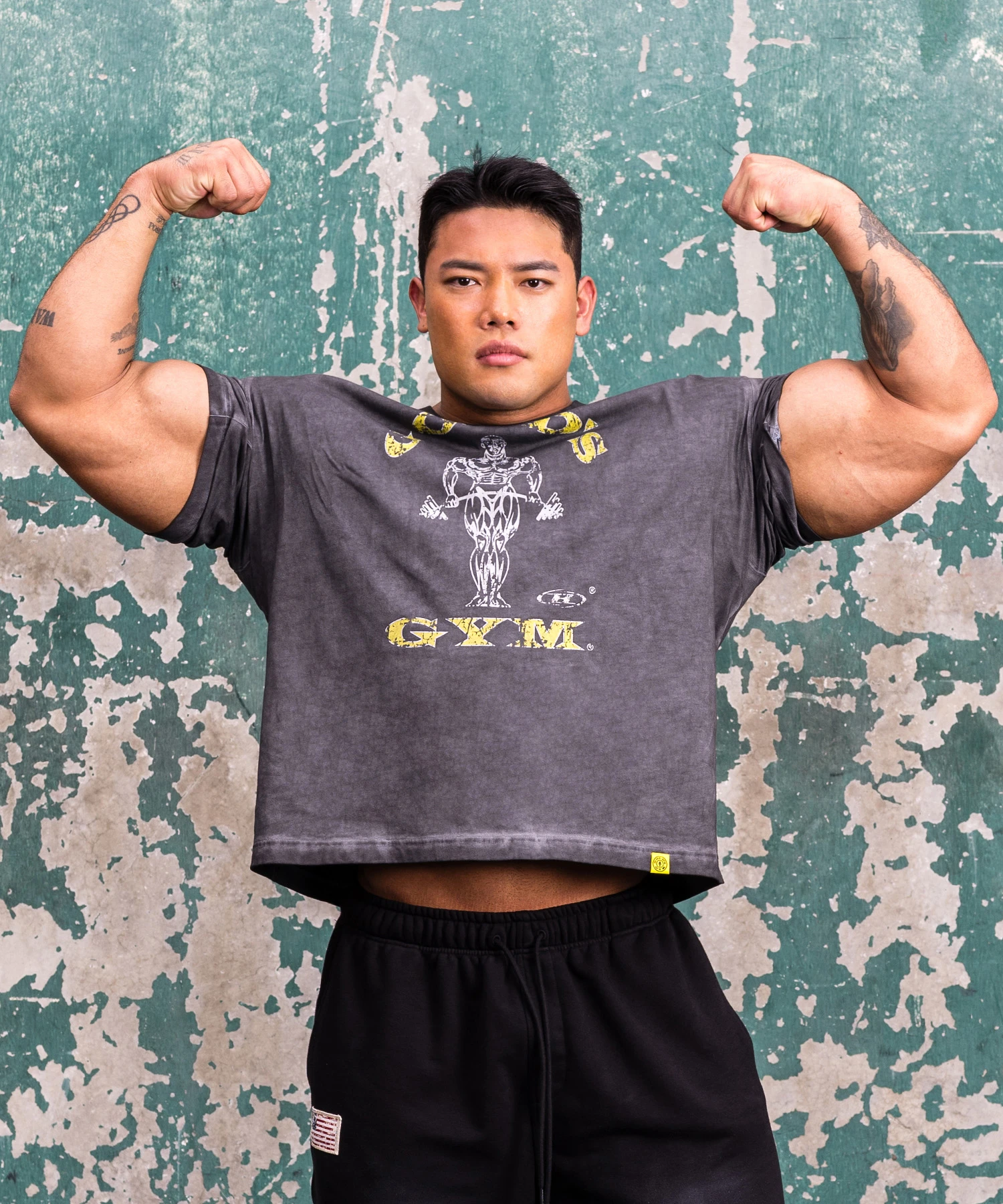 [大Hpick]GOLD'S GYM MUSCLE JOE GARMENT DYED T-SHIRTS [CHARCOAL]