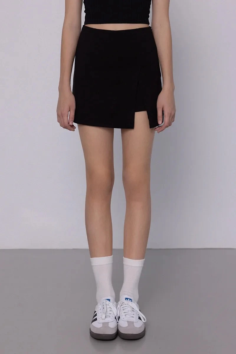 Supreme Mini Skirt - Black