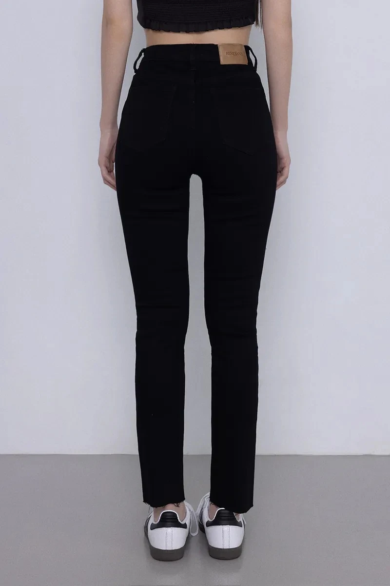 RS828 Curvy Jeans - Black