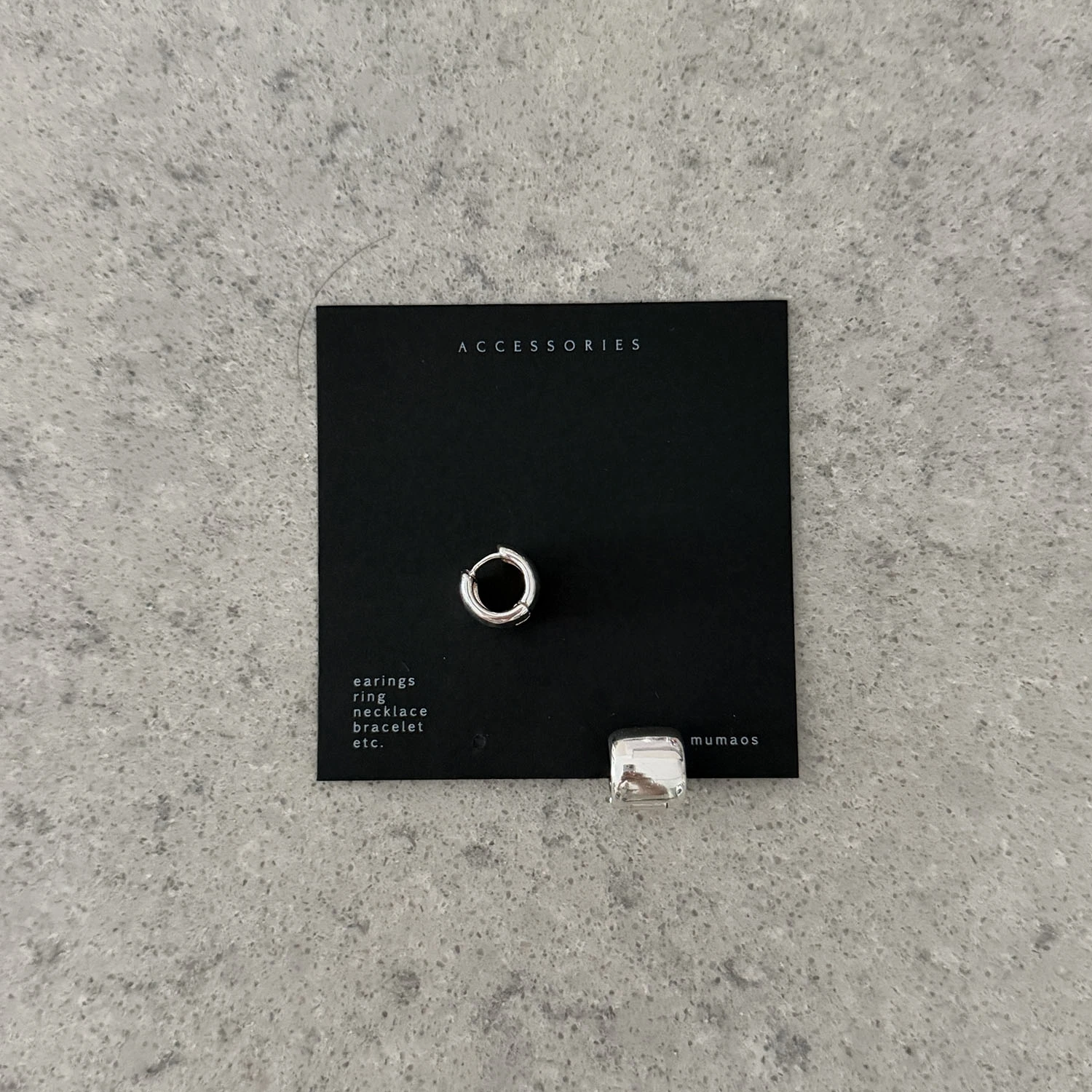 A1009 寬U鏡面耳飾