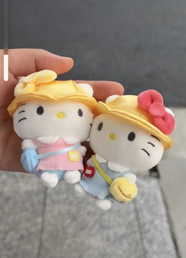 日本限定🇯🇵HelloKitty 磁吸貼貼毛絨掛件