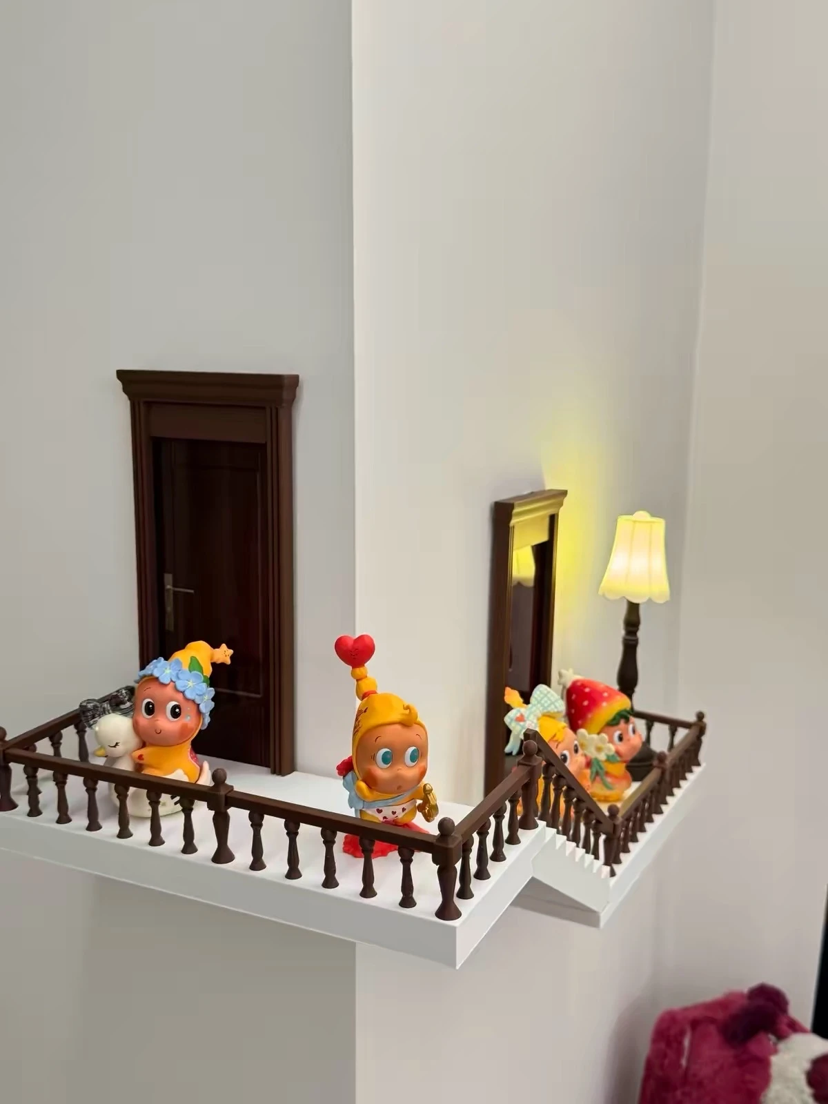 3D打印轉角盲盒收納展示架樓梯微景觀（贈歐式檯燈）