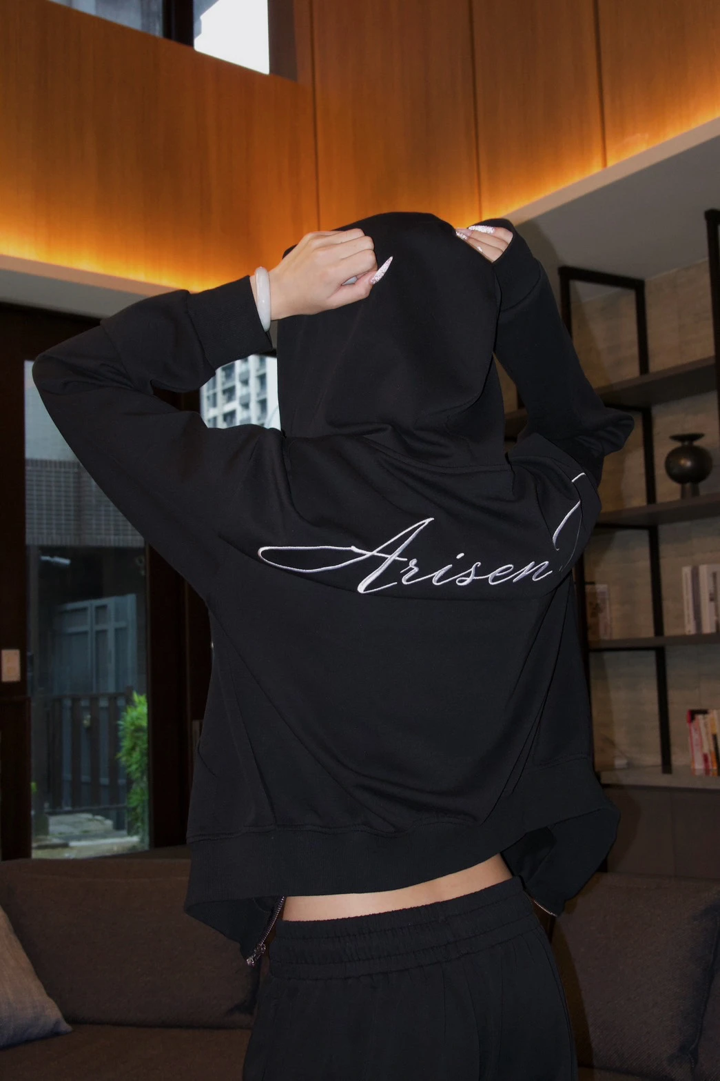 Midnight Shadow Oversized Jacket 暗夜流光刺繡連帽外套