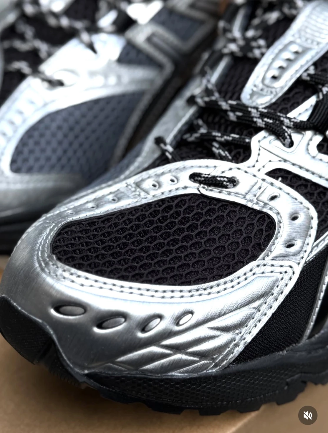 ASICS GEL-NIMBUS 10.1 黑銀 1203A820-001