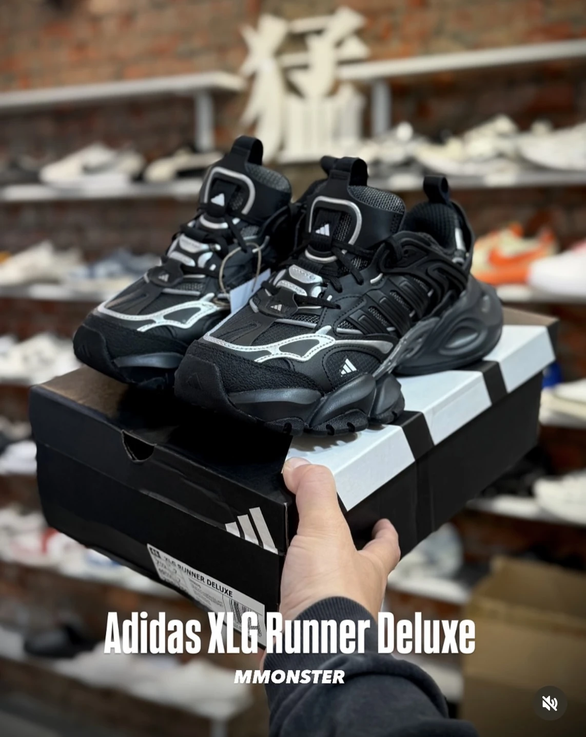 Adidas XLG Runner Deluxe 黑魂 IH0070