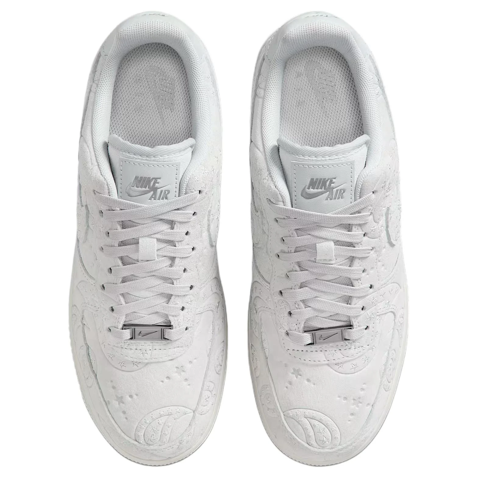Nike Air Force 1 舒適柔軟圓頭 板鞋 浮雕 女款 白色 休閒鞋 IO1259-002