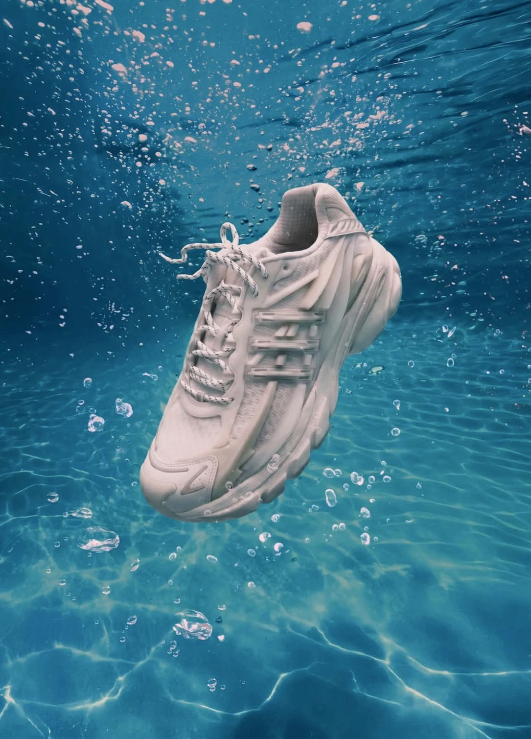 Pharrell Williams x adidas Adistar Jellyfish "Triple White" 米白色 水母鞋 KH6730