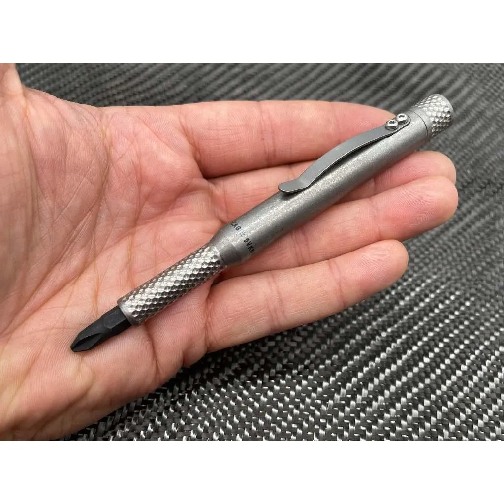 美國Maratac Extreme Titanium Pen Driver鈦製背夾式筆型套筒附4起子頭【MAR076】