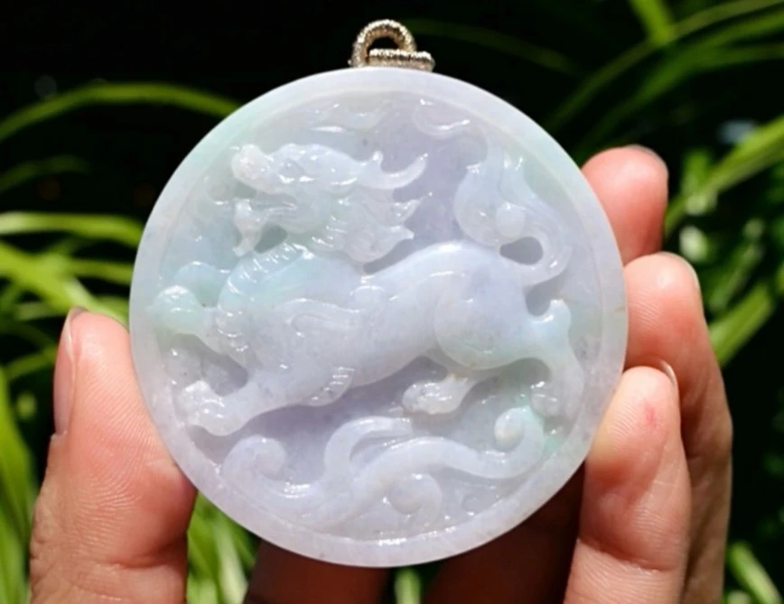 天然翡翠麒麟