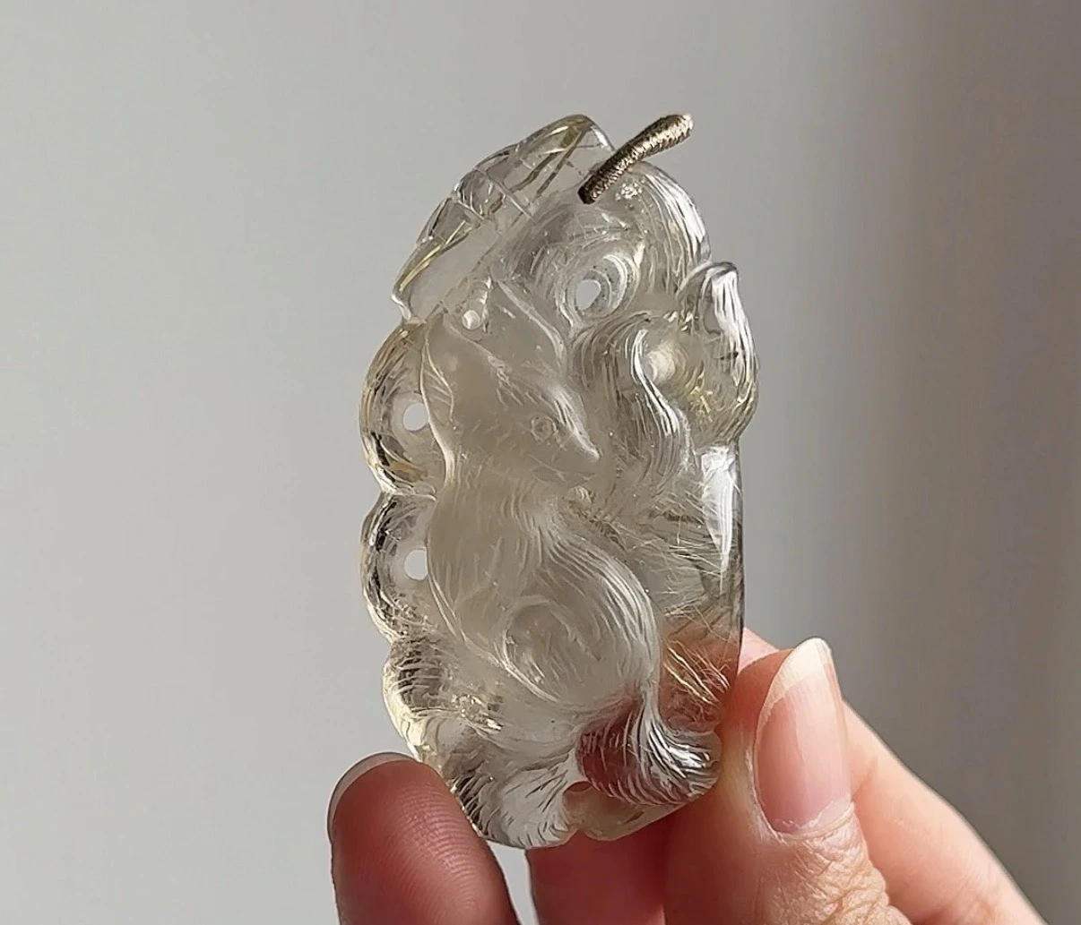 金髮晶 清澈狐