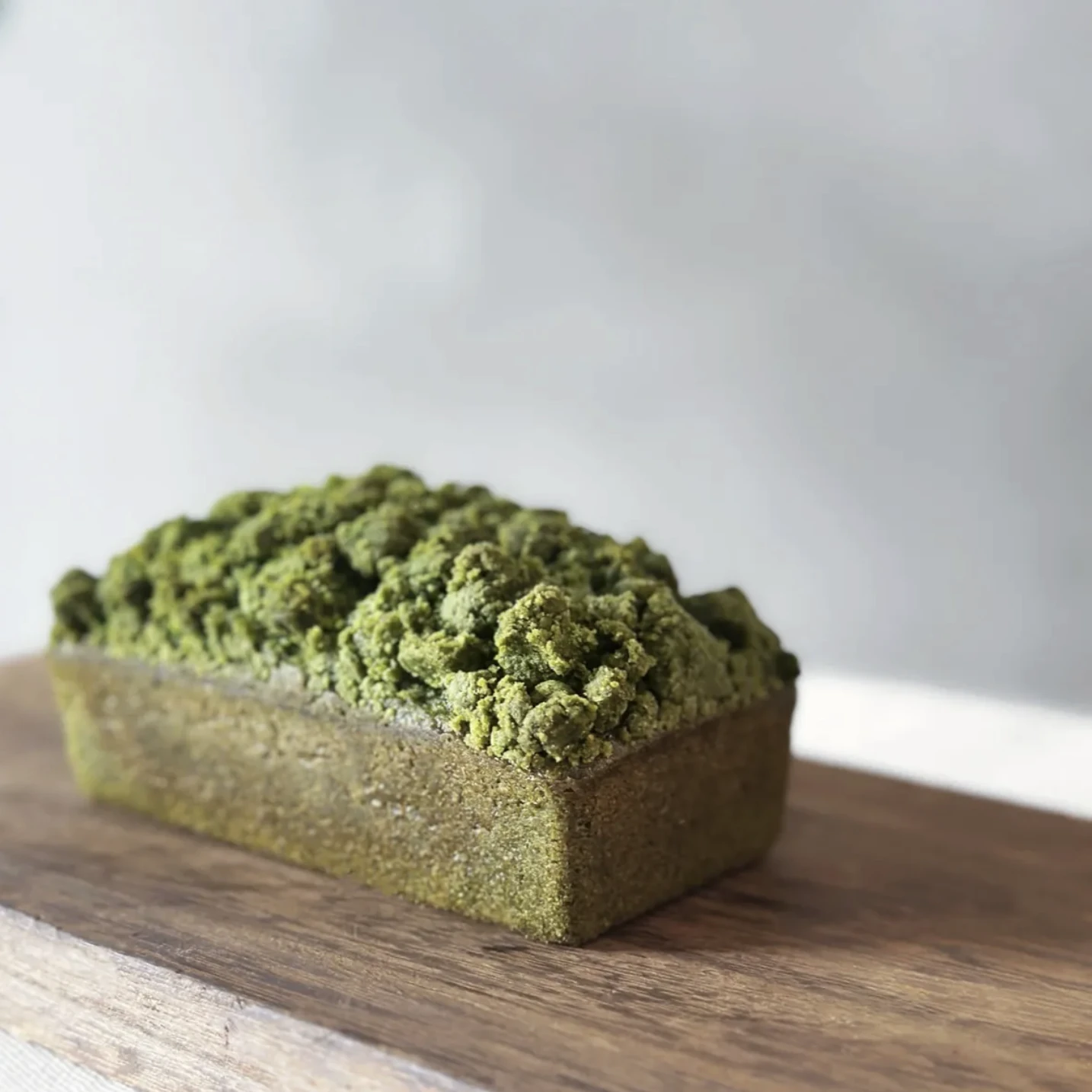 苔石｜龍膽奶酥磅蛋糕