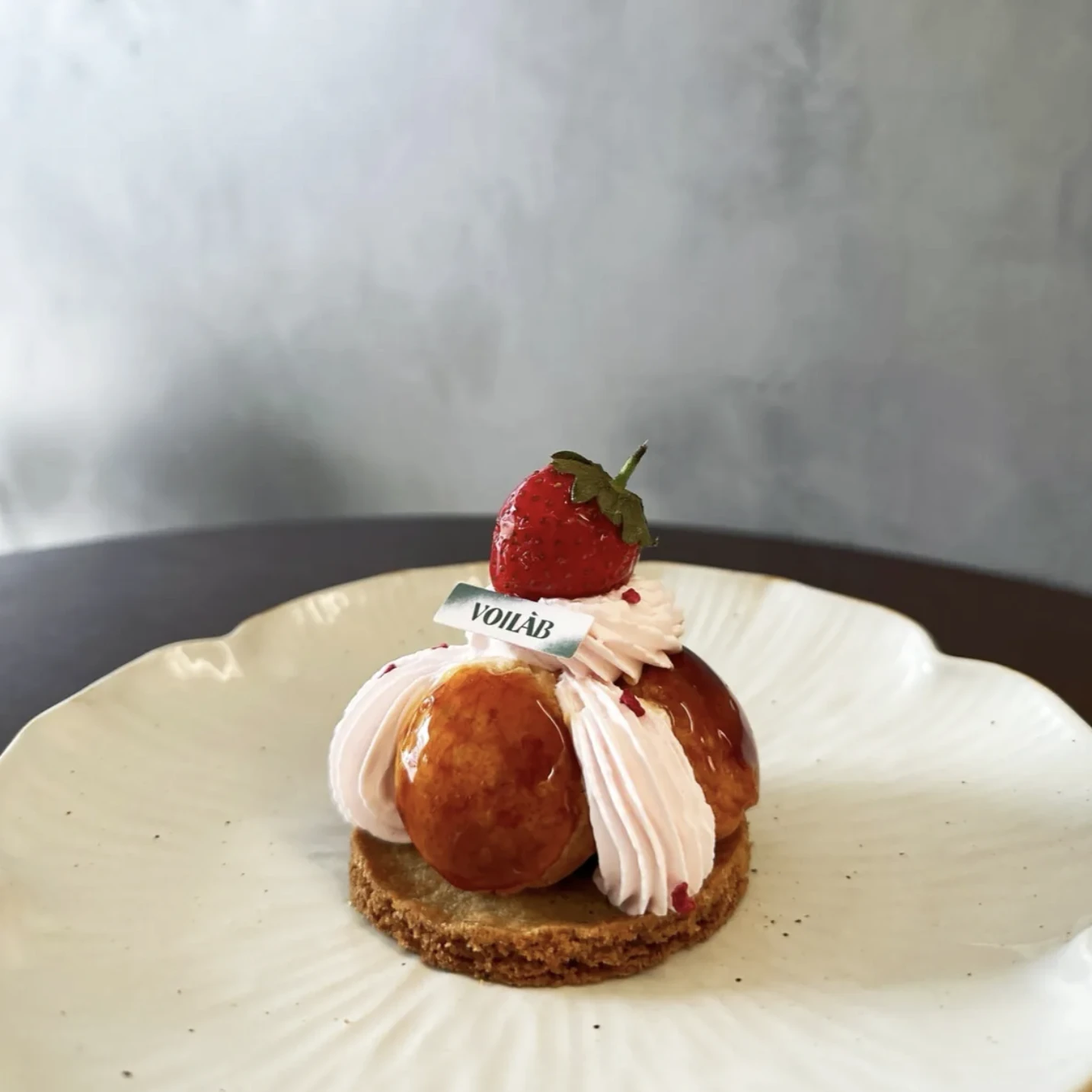 🍓 迷你草莓聖多諾黑 (季節限定)