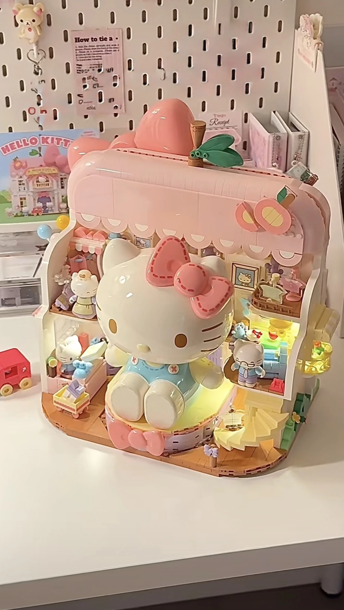 三麗鷗 HELLO KITTY家族積木套裝