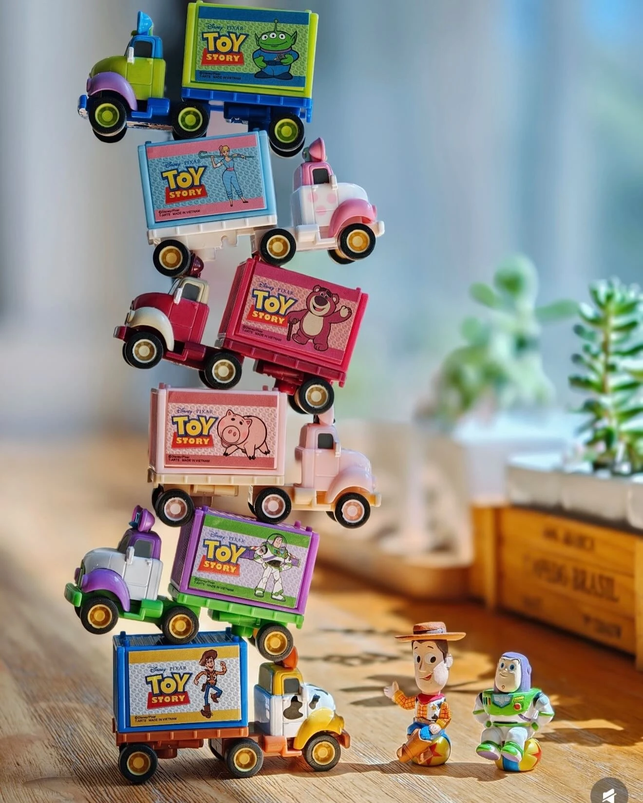日本 T-arts 玩具總動員夢幻運輸車扭蛋