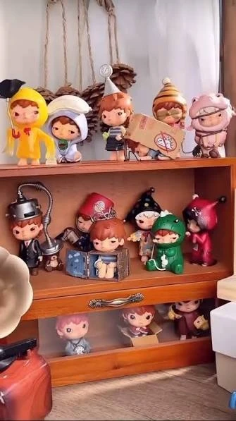 POPMART泡泡瑪特 Hirono小野回聲系列公仔盲盒禮物