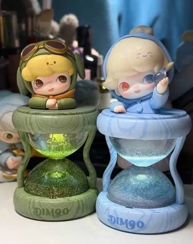 POPMART泡泡瑪特 DIMOO限定时光系列發光沙漏水晶球盲盒禮物