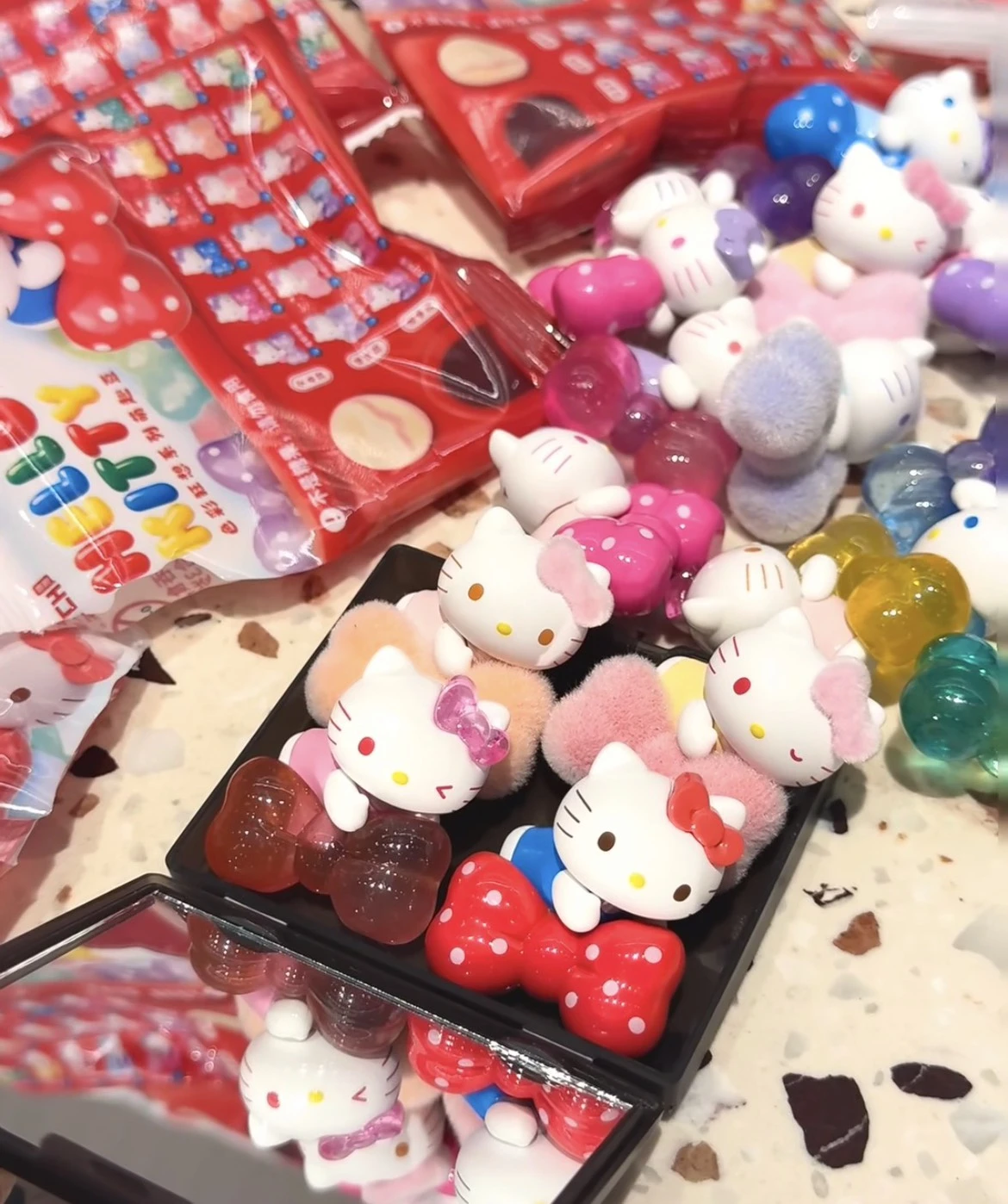 HelloKitty色彩狂想萌趣豆