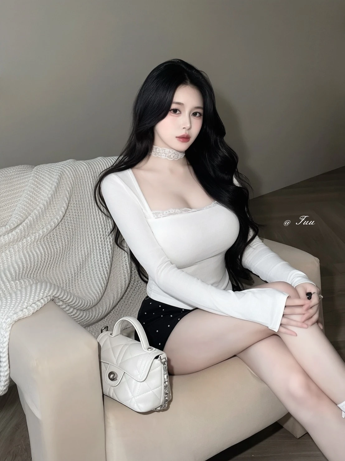 內杯桃心領蕾絲方領側抓皺上衣（附蕾絲頸圈）