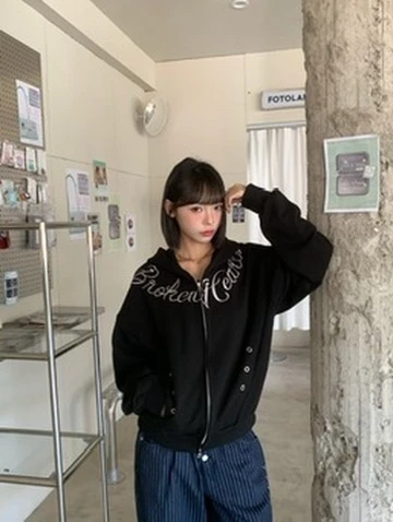 LYLO KR選品｜S09 CURSIVE JACKET 草寫字母外套_黑