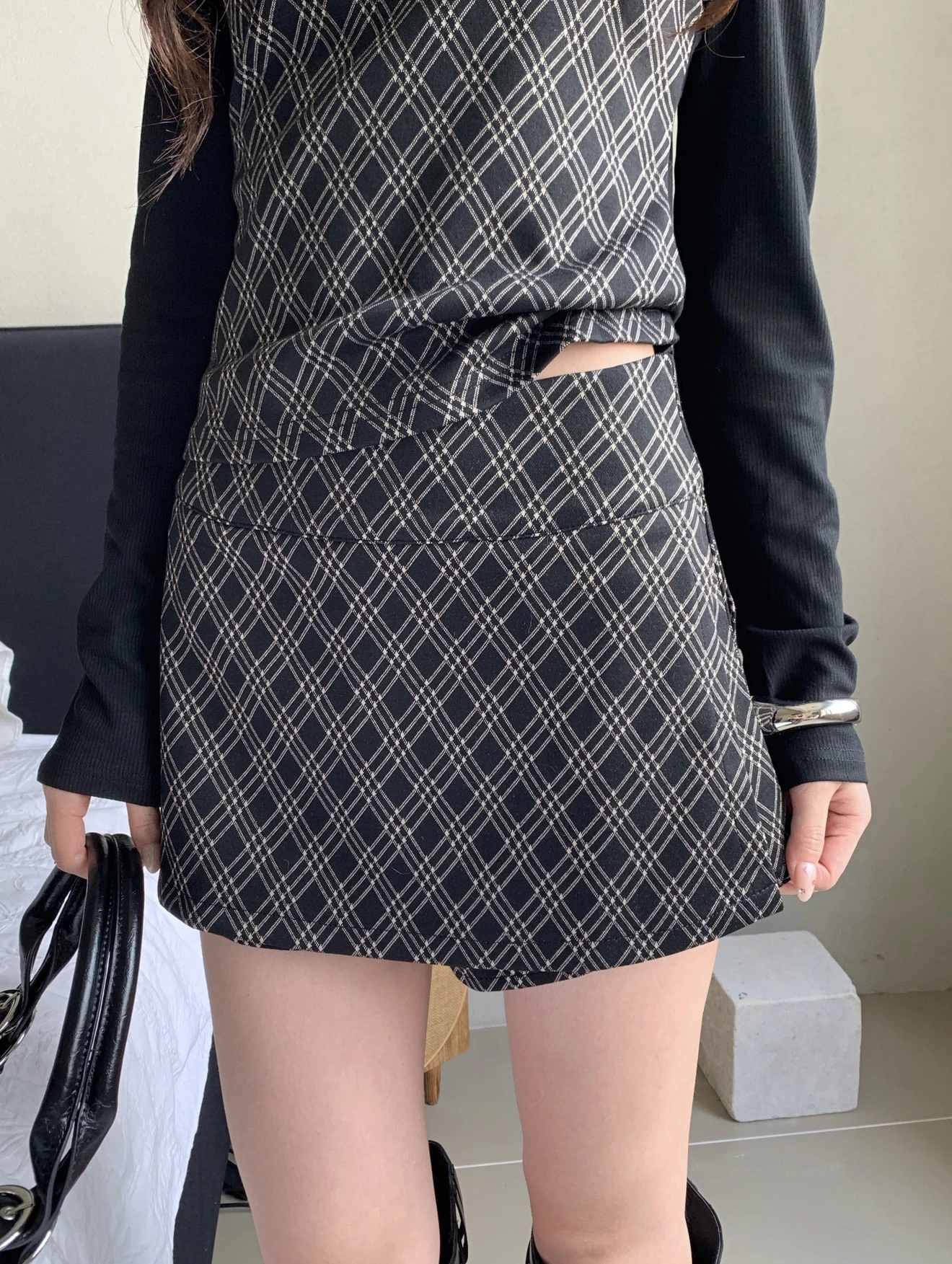格紋小短裙_黑