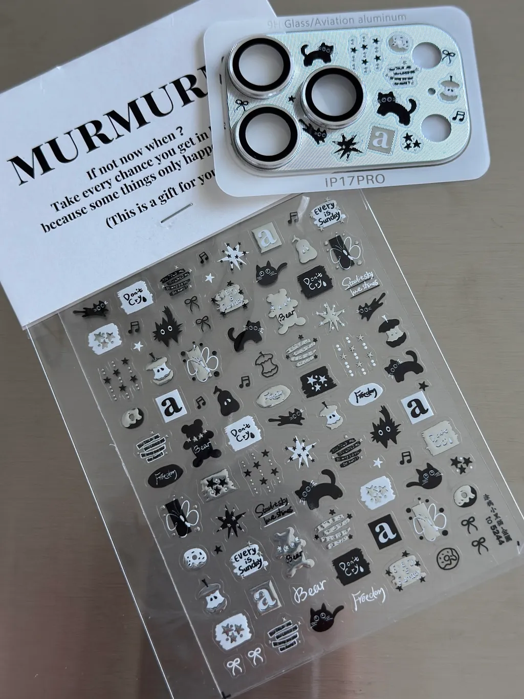 Ｍurmurm ｜Black Cat Letter 線條黑貓鏡頭貼