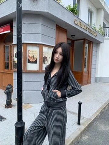 CO4 16 Retro Striped Zip-Up 條紋拉鍊外套＿灰