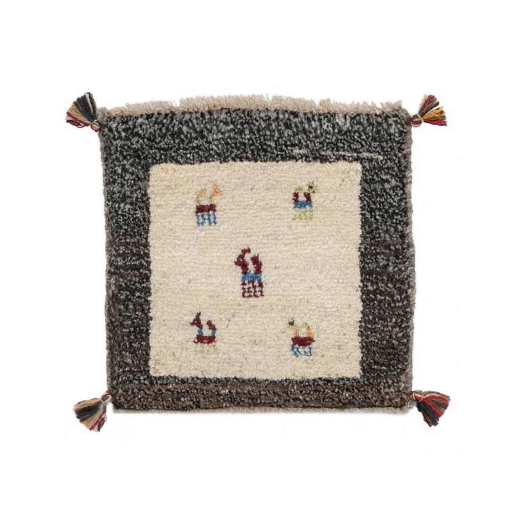 Handmade wool floor mat ｜手工羊毛地墊／神采飛羊