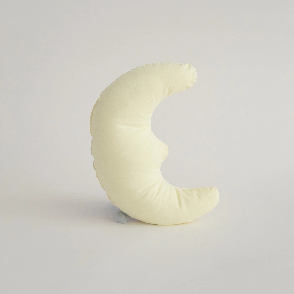 New Moon Cushion 月亮枕