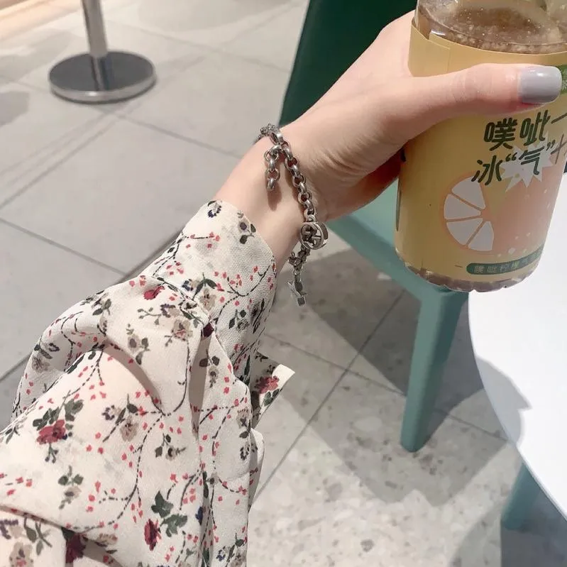 CU｜M24  碎花雪紡上衣🌹甜美復古v領寬鬆碎花雪紡衫/長袖襯衫上衣