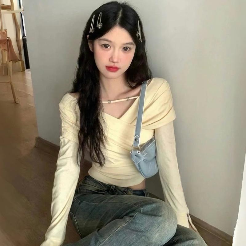CU｜D138 不規則交叉V領💛美式小性感長袖T恤上衣 長袖上衣 秋冬上衣