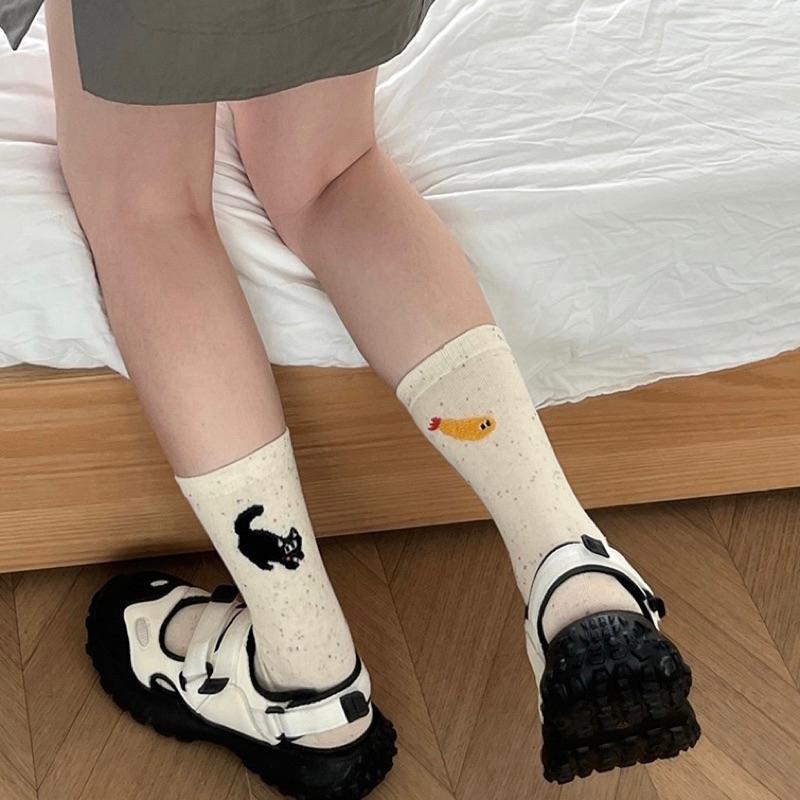 CU｜A106 日系點子砂卡通趣味插畫中筒襪