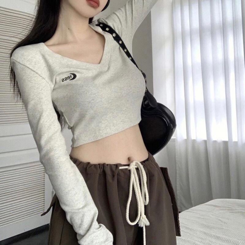CU｜Q114 ❤️‍短版修身顯瘦👍小Logo經典素色V領長袖上衣