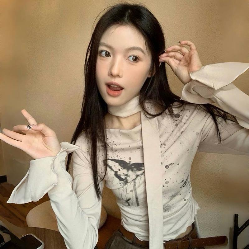 CU｜I36 CU🇰🇷現貨🔥美式甜辣風🖤杏色潑墨印花長袖修身顯瘦上衣 一字領上衣 露肩小性感