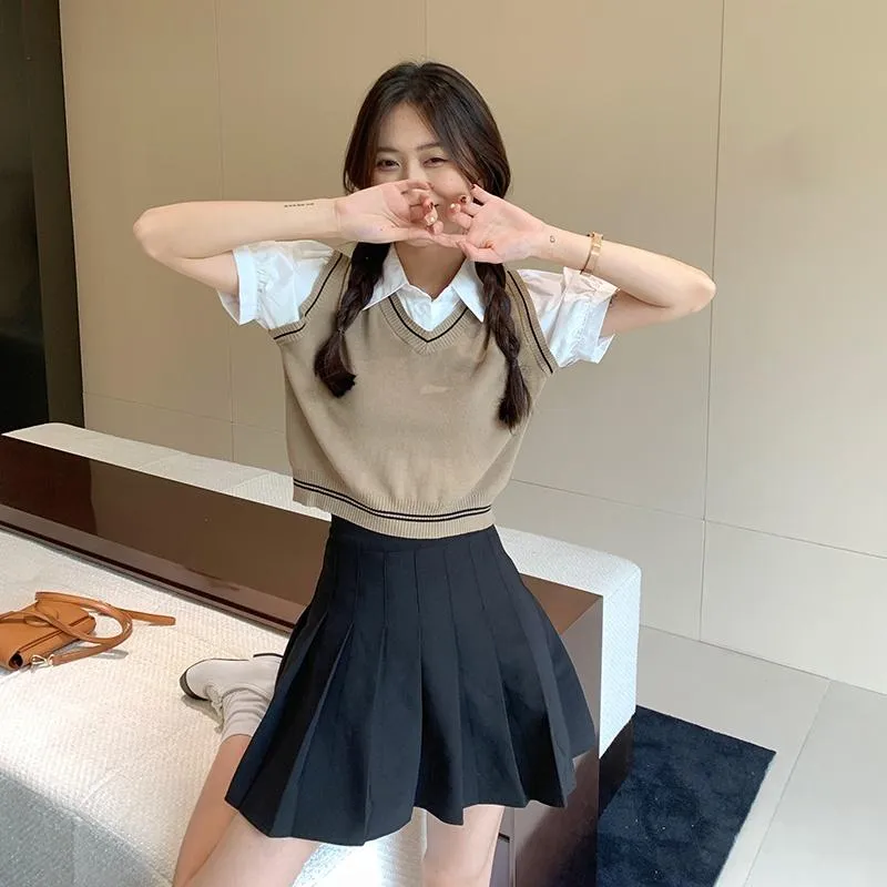 CU｜N47 學院風假兩件短款襯衫🌸撞色拼接連接修身polo領短袖上衣＋黑色百褶裙
